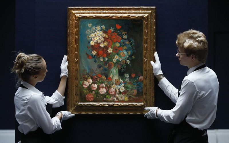 Луг с цветами и розами ван Гог