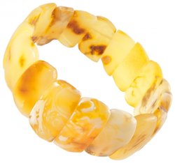 Bracelet made of figured light amber plates