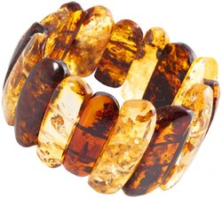 Bracelet with a combination of dark and light figured amber stones