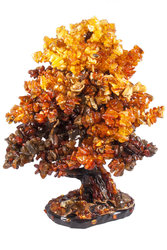 Декоративное дерево из янтаря