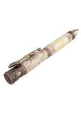 Pen decorated with amber SUV001035-001