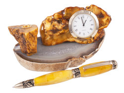 Pen decorated with amber SUV000688-001