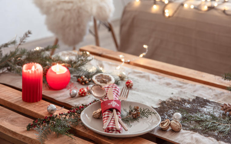 Лучшие закуски для новогоднего стола 2026: быстро, красиво, вкусно