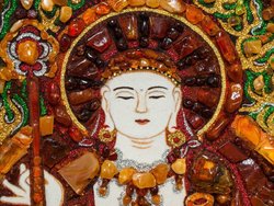 Panel with amber in combination with Swarovski stones and Kshitigarbha lurex