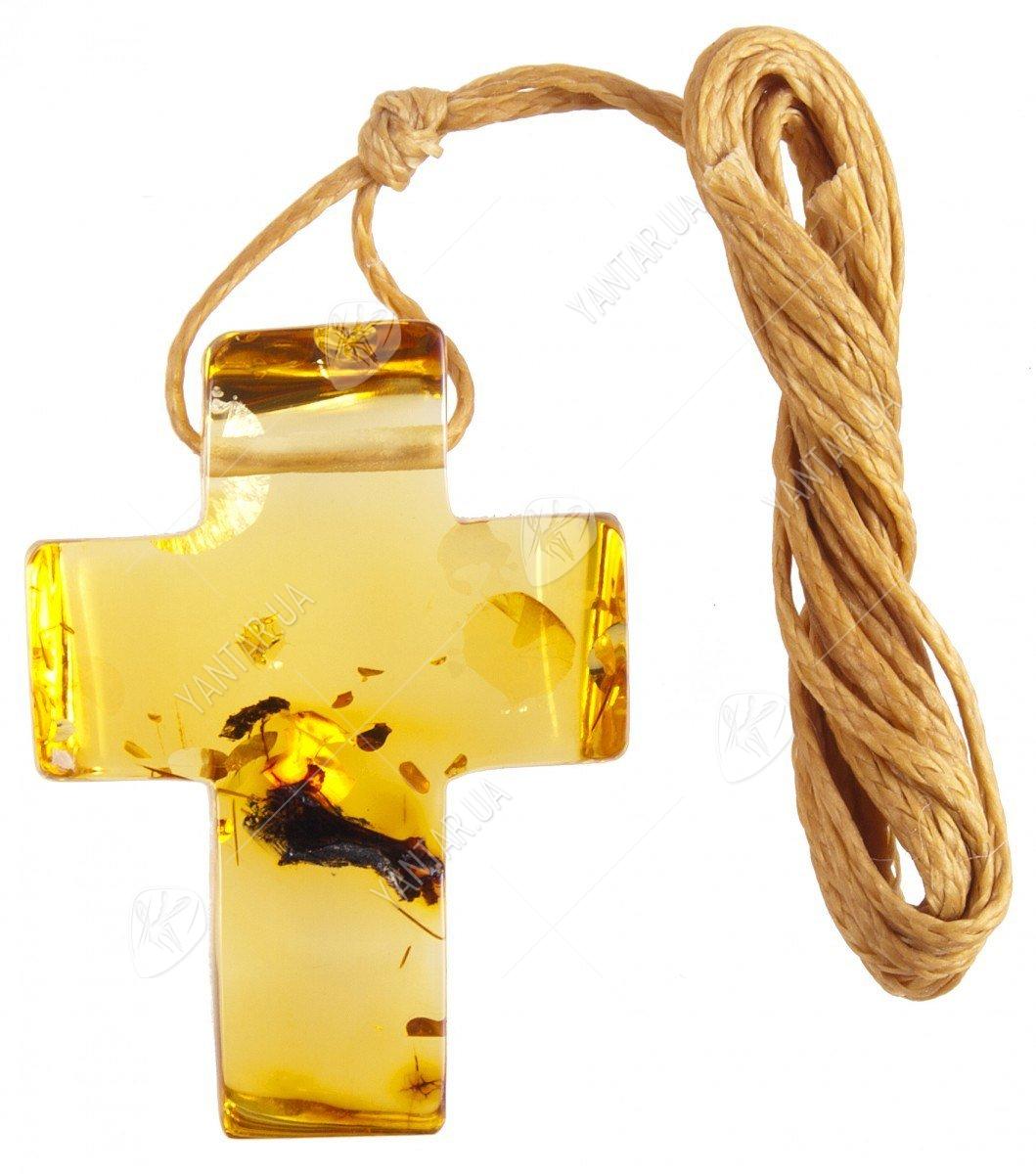 Кулон-хрестик з бурштину на воскованій мотузці