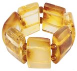 Янтарное кольцо медового цвета