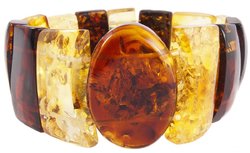 Bracelet made of figured amber stones “Elite”