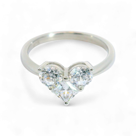 Heart-Shaped artificial Diamond Ring