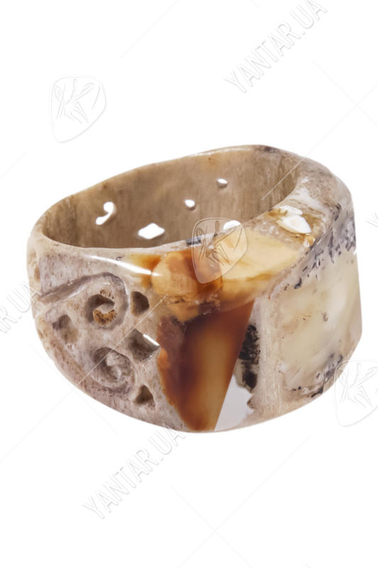 Мужское кольцо CTK-Best 1700 Tigril с инкрустацией рога оленя white 20.6 размер