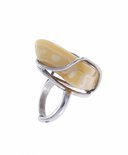 Розімкнута каблучка з бурштином