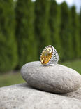 Срібний перстень з бурштином «Тара»