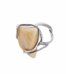 Розімкнута каблучка з бурштином