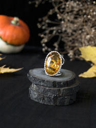 Кольцо из серебра и янтаря «Ларина»