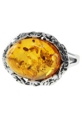 Кольцо с янтарем в черненом серебре «Зена»