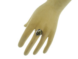Срібний перстень з каменем бурштину «Символ нескінченності»