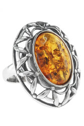 Срібний перстень з бурштином «Світський вечір»