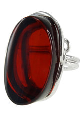 Серебряное кольцо с вишневым янтарем «Кайла»