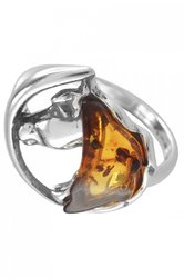 Silver ring with amber “Horse”