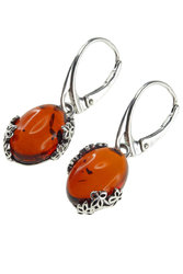 Earrings with amber “Cameo”