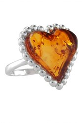 Серебряное кольцо с камнем янтаря «Сердце»